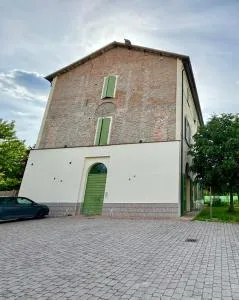 Intero appartamento con giardino in Palazzo del 1600 - Gazzata