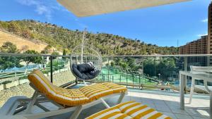 Skyline 2 Gran terraza privada y vistas a la piscina