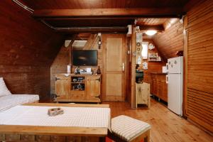 Čajnički katun-čardak