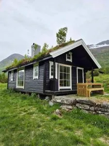 Hytte på Kvia, Rognestøyldalen i Ørsta - Storemek