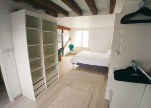 Appartements Grande maison de ville, 2 chambres : photos des chambres