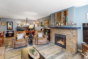 Trappers Crossing 10