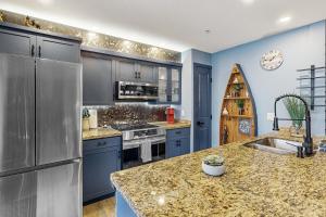 Trappers Crossing 10