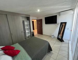 2 VENATOR House Boutique