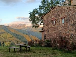 La cabaña mirador de los Valles Pasiegos