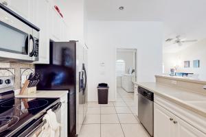 Tropical Terrace Retreat