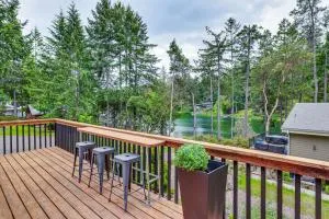 Anderson Island Home with Deck Steps to Lake! - DuPont
