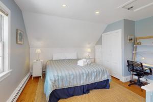 Central Coastal Apartment