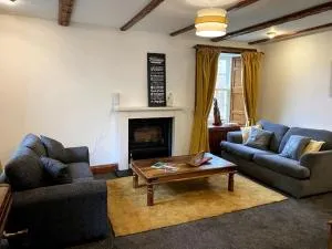 Historical North Cottage in Old Deer - New Pitsligo