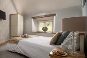 GORSE BARN - A cosy barn conversion in North Wales with a log burner
