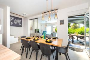 Villa Srima Beach house