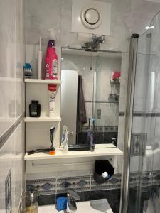 Smart and homely Central London Double Room moment from Baker Street