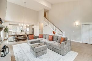 BBQ-Ready Deck: Lake Harmony Home w Fire Pit