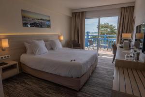 Hotels Best Western Plus Le Roof Vannes Bord de Mer : photos des chambres