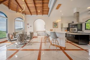 Casa Vista de Paraiso