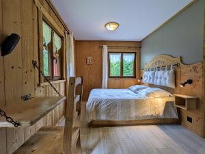 Maisons de vacances Chalet chaleureux a Cornimont - 3 chambres, terrasse, proche village et activites montagnardes - FR-1-589-296 : photos des chambres