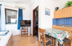 Lovely Apartment In Krusevo With Wifi