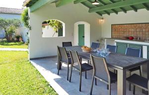 Maisons de vacances Villa Les Sapins : photos des chambres