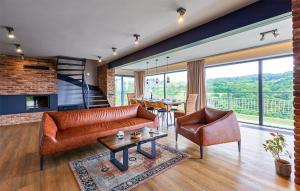 Sunset Chalet - Holiday Home 