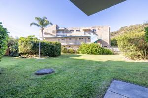 Bella Vista, 8-19 Shoal Bay Rd - views, air con and Wi-Fi