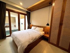 Modern 2BR Tropical Villa