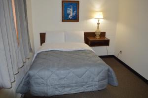 A1 Motel And Campground