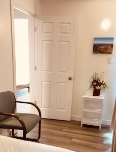 #202 Cozy Mountain View 2 bedrooms in DT