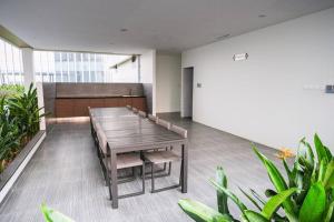 Lovina 16-09 at Harbour Bay Residence