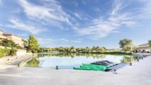 Appartements Les Maisons de Pont Royal en Provence - maeva Home - Maison climatisee pour 8 Personnes avec jardin privatif et terrasse MAE-2283 : photos des chambres