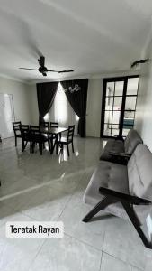 Homestay Rayan