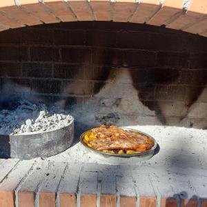 Old Oak Villa-house with Private Heated Pool, Authentic Tavern & BBQ