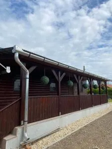 Sunny Faház - Sarud