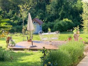 Lodges Aux Chants des Oiseaux Domaine de la Renardiere : photos des chambres