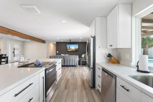 4BD Kierland & Scottsdale Quarters Pool & Palms