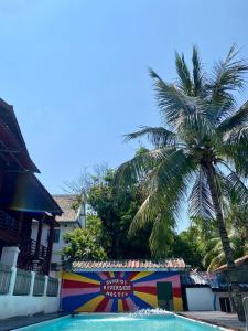Swimming pool, Sunrise Riverside Pool Hostel in Luang Prabang