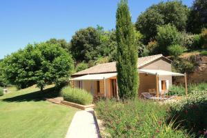 Maisons de vacances Gites La Palombiere La Gardelle : photos des chambres