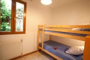 Maisons de vacances Gites La Palombiere La Gardelle : photos des chambres