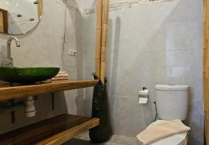 Villa Emerald Sand - Beach Front 4 Bed Pool Villa