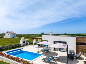 Villa in Privlaka with a heated pool and complete privacy - by TA Leut Agency