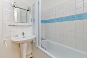 Maisons de vacances Petite maison - : photos des chambres