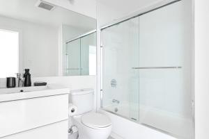 Nob Hill 1BR w Sauna Gym Stunning City View SFO-431