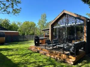 Venice House — Domek przy plaży, sauna, jacuzzi - Parszczyce