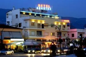 阿德米托斯酒店 - 沃洛斯