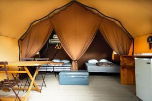 Campings Huttopia Lac de l'Uby - Gers : photos des chambres