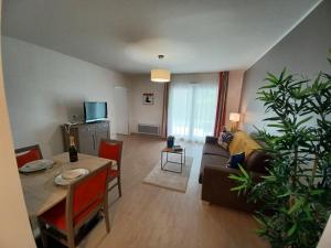 Appartements Residence Seniors Les Essentielles : photos des chambres