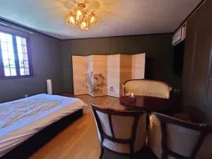 高山ステイ 杜若 かきつばた - Fuyutō