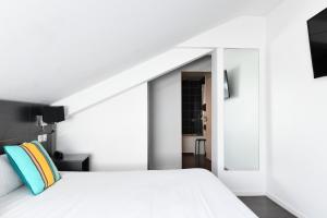 Hotels Logis Hotel & Restaurant La Villa Bleue : photos des chambres