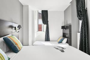 Hotels Logis Hotel & Restaurant La Villa Bleue : photos des chambres