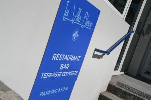 Hotels Logis Hotel & Restaurant La Villa Bleue : photos des chambres