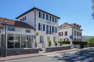 Hotels Logis Hotel & Restaurant La Villa Bleue : photos des chambres
